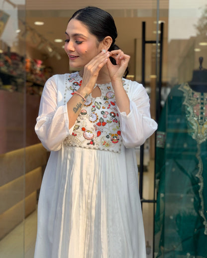 White Floral Punjabi